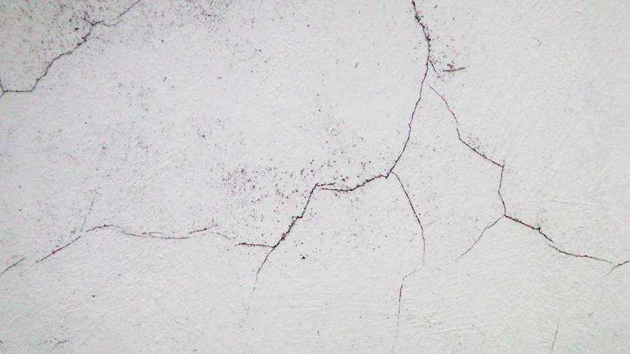 Cracked Walls: A Sign of Major Structural Problem